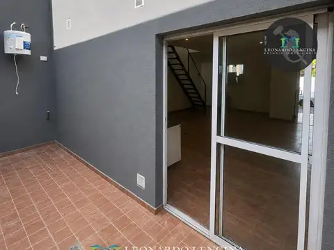 Depto Tipo Casa en Venta de 4 ambientes