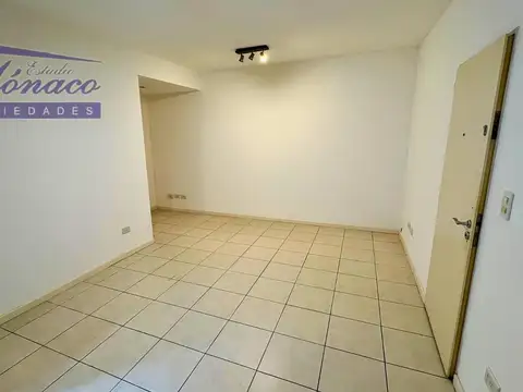 Depto Tipo Casa en Alquiler de 1 dormitorio