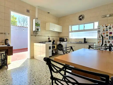 Venta PH 3 ambientes en Villa Luro con escritorio, balcón, terraza y espacio aereo propio