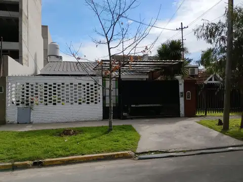 Casa 3 ambientes en alquiler en Ituzaingo