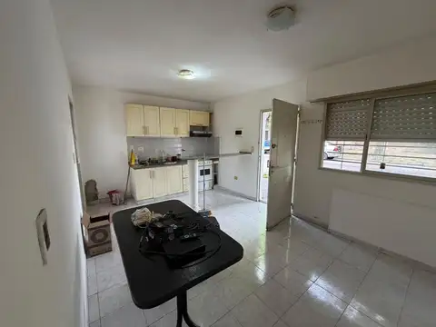Depto Tipo Casa en Venta en Caseros, USD 40.000