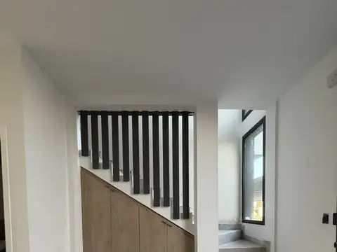 Casa 4 ambientes con 3 baños