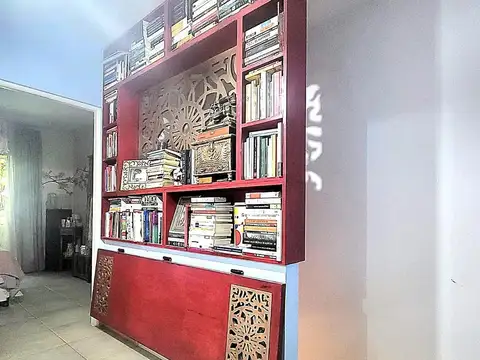 Hipolito Yrigoyen 100