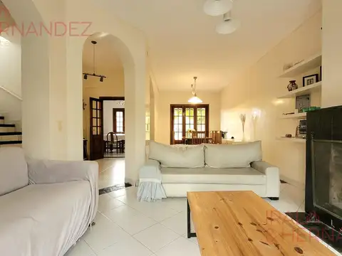 Casa en Venta con 1 cochera