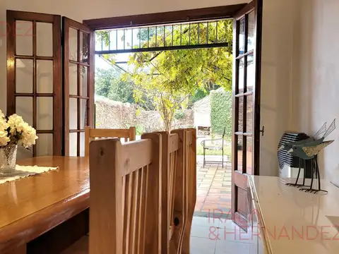 Venta Casa 5 Ambientes con Parque, Piscina y Garaje  Apto Credito!