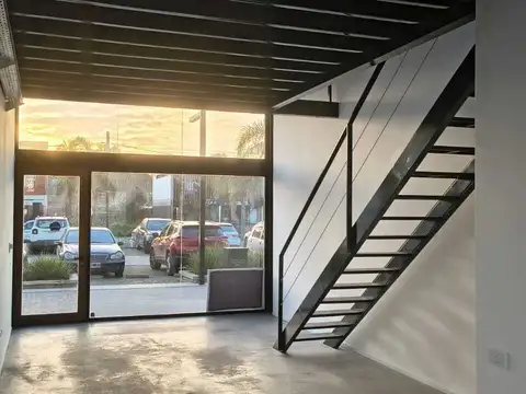 Local en Alquiler en Joaquín Gorina, $ 800.000