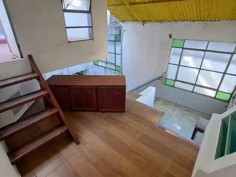 PH EN VENTA DE DOS DORMITORIOS + PATIO Y TERRAZA