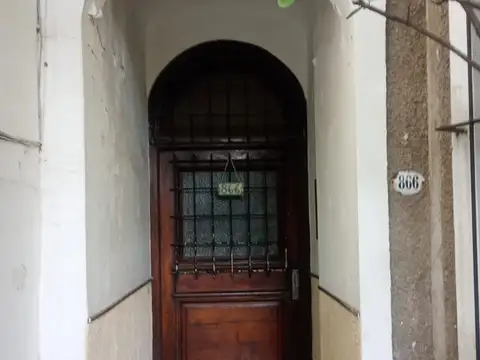 Depto Tipo Casa en Alquiler de 2 dormitorios