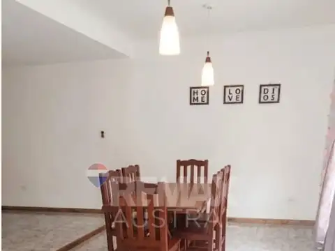 3 CASAS + 1 DEPARTAMENTO EN VENTA