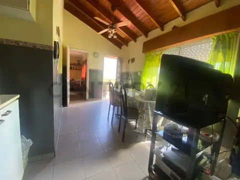Departamento 5 ambientes con 2 baños