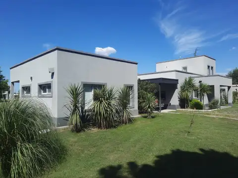 VENTA - CASA - CARLOS KEEN