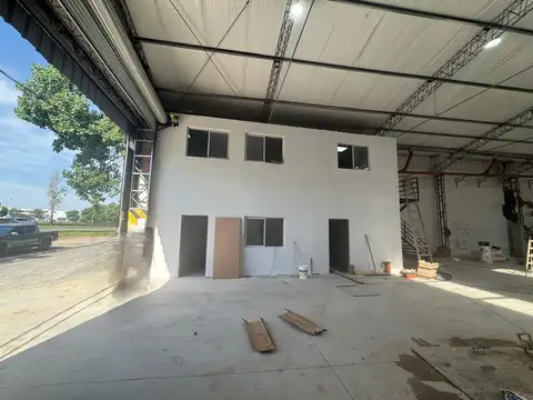 Galpon en Alquiler 12  mts Frente