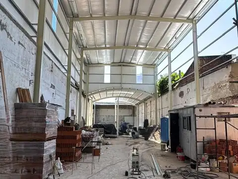 Galpon en Alquiler 58  mts Fondo