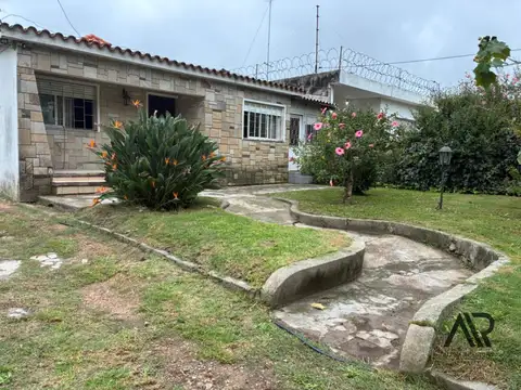 Varias casas mismo padrón en Bella Italia