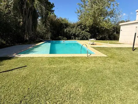 Casa en Alquiler de 3 dormitorios
