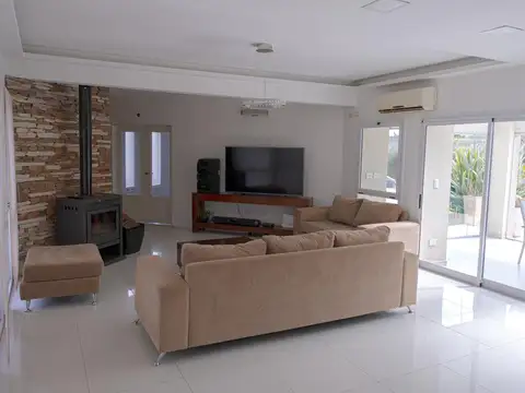 Casa en Venta de 4 dormitorios