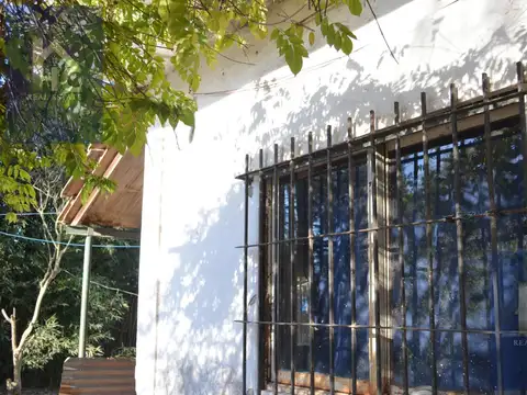 CASA ALQUILER 3 AMBIENTES A. KORN CON PILETA