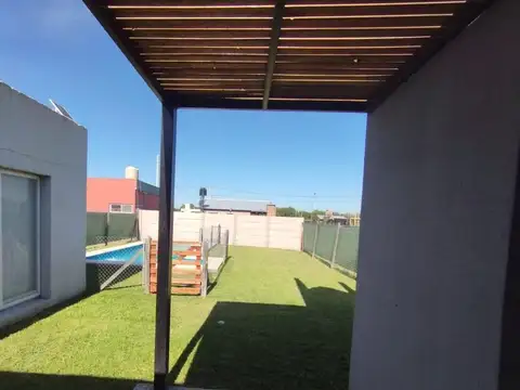 VENTA CASA QUINCHO EN BARRIO LA TOSCANA - PIÑERO