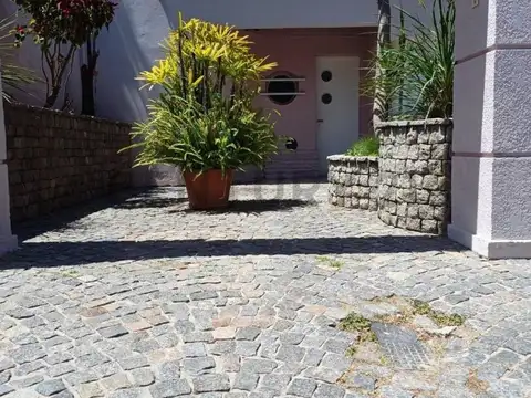 Rodriguez Peña 100