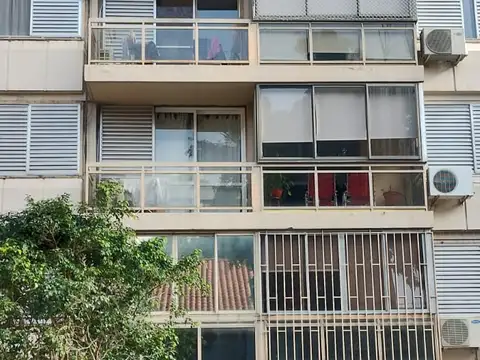 Laprida 1400