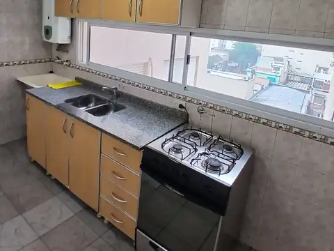 Departamento en Alquiler en Lanus Este, $ 400.000