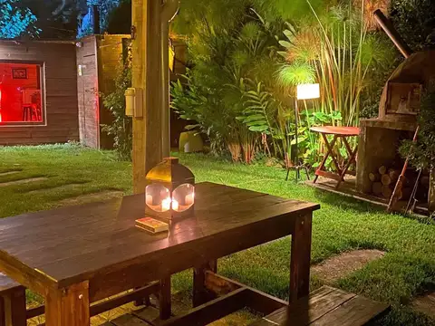 Casa 7 ambientes con 2 baños