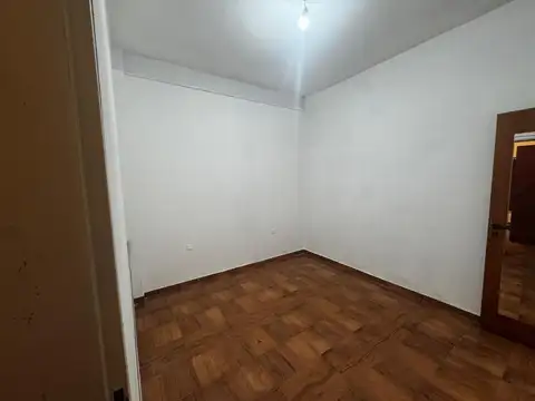 Depto Tipo Casa en Alquiler con 1 cocheras