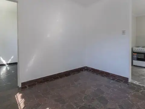 Depto Tipo Casa 2 ambientes con 1 baño