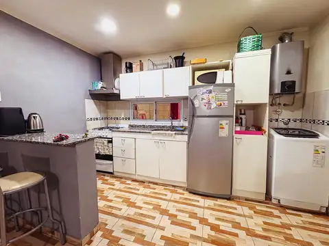 Casa 3 ambientes con 1 baño