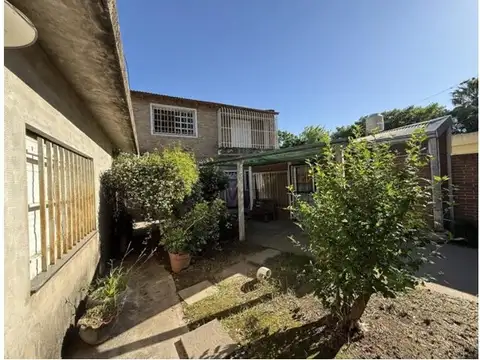 Casa en venta en Pueblo Esther - Ideal Inversión Centro de Enseñanzas  - Geriátrico o Familiar