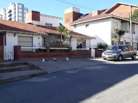 CHALECITO EN P.H. PLENO CENTRO.