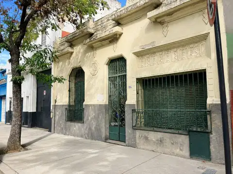 Muñiz 2100