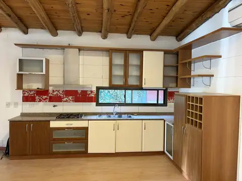 Casa 3 ambientes con 2 baños