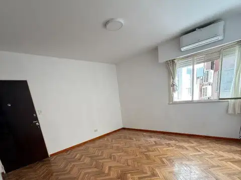 Departamento 2 ambientes con patio