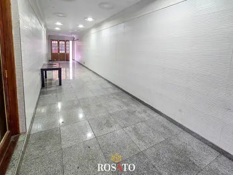 Casa 4 ambientes con 4 baños