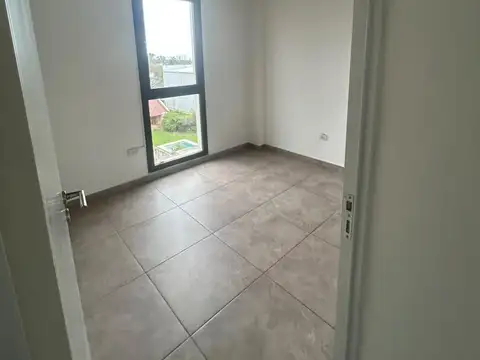 Departamento 4 ambientes con 1 baño