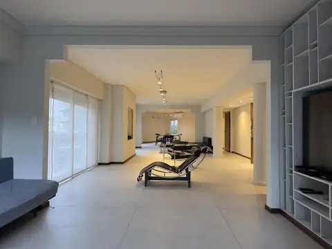 Departamento en Alquiler de 4 dormitorios