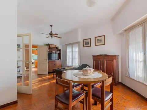 Depto Tipo Casa en Venta de 4 dormitorios