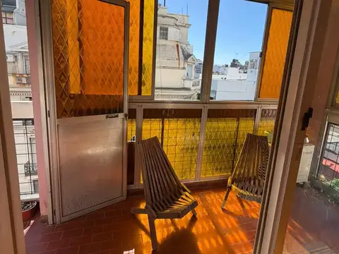 Sarandi  al 300 con 2 balcones