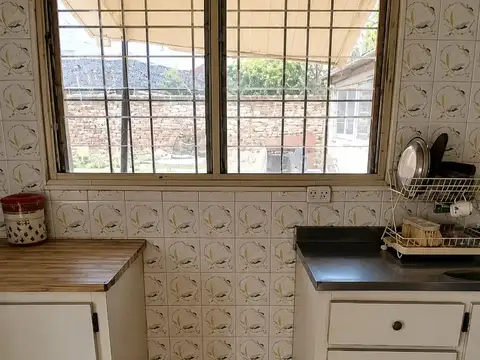 Casa 3 ambientes con 1 baño