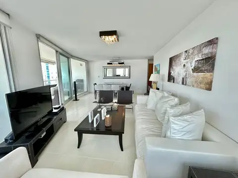 Departamento en Alquiler con 1 cocheras