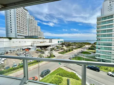 Departamento 4 ambientes con 4 baños