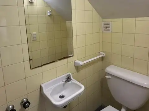 Depto Tipo Casa en Venta con 1 cocheras