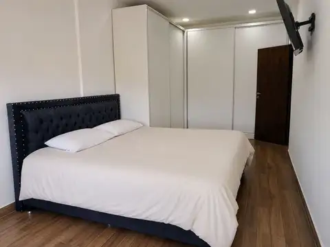 Casa 2 ambientes con 1 baño