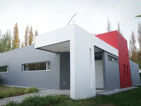 VENTA CASA 3 DORMITORIOS B° SANTA RITA-PLOTTIER