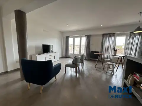 Departamento 2 o 3 ambientes en Bernal, con terraza y patio