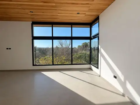 Casa 3 ambientes con 4 baños