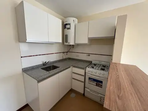 Departamento en Venta en Lisandro De La Torre, USD 63.000