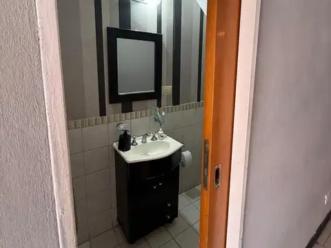 Depto Tipo Casa en Venta con 1 cocheras