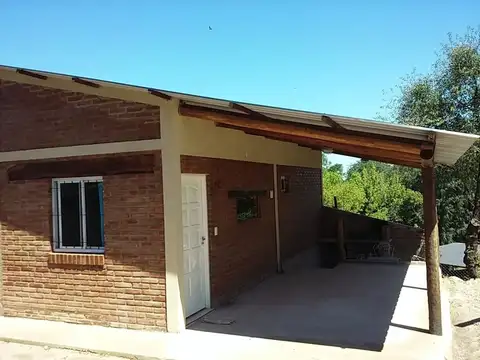 Fdo. de comercio con inmueble incluído! Complejo de 6 cabañas con estacionamiento a 200 mts del río!